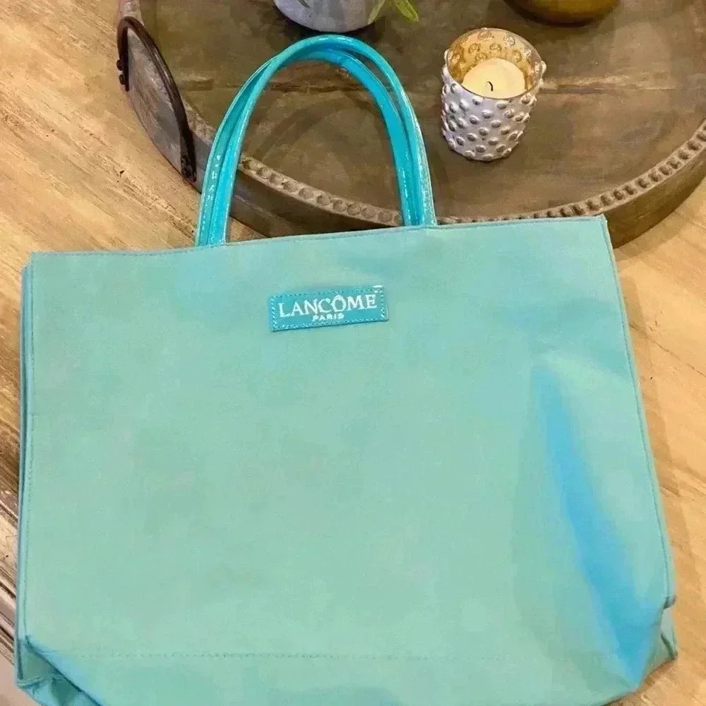 Lancôme reversible turquoise/black & white polka dots-NWOT